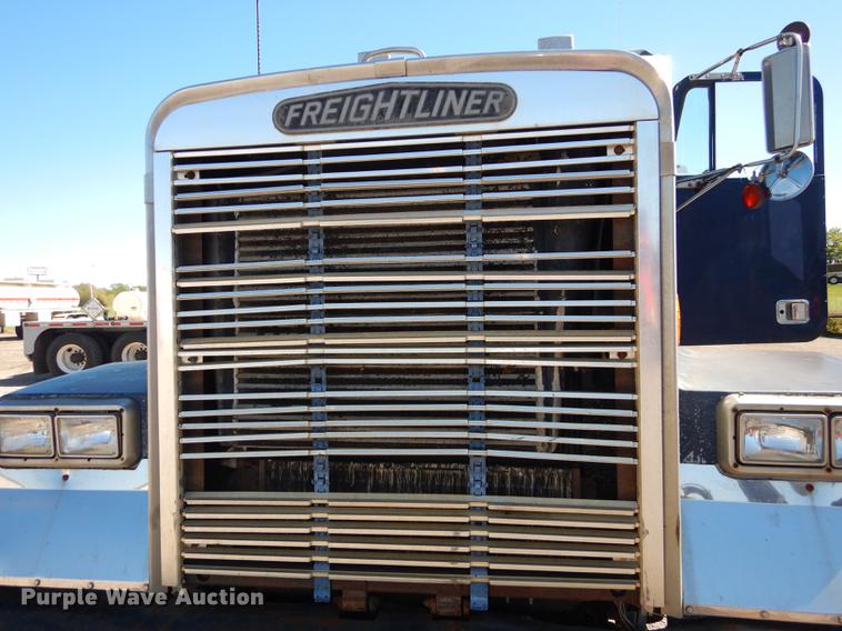 image for item J5662 1988 Freightliner FLC dump truck
