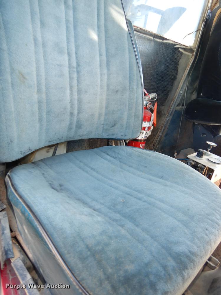 image for item J5662 1988 Freightliner FLC dump truck