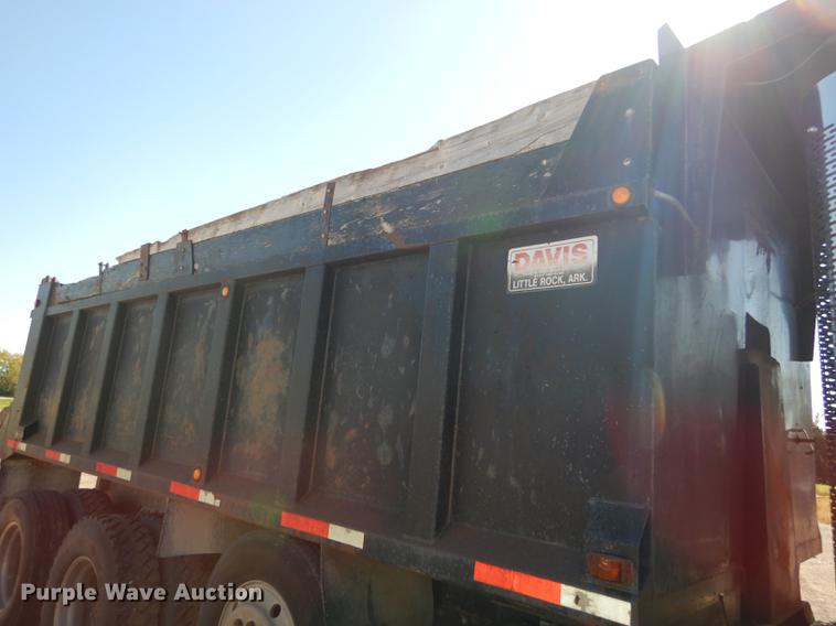 image for item J5662 1988 Freightliner FLC dump truck