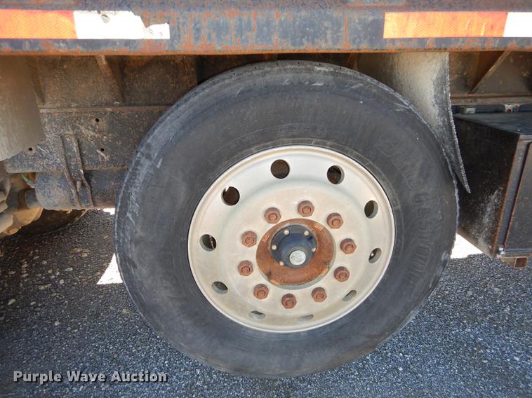 image for item J5662 1988 Freightliner FLC dump truck