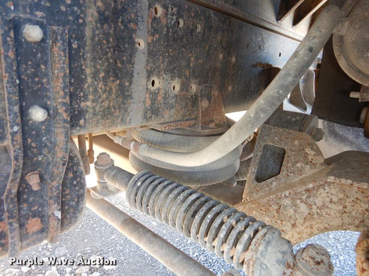 image for item J5662 1988 Freightliner FLC dump truck