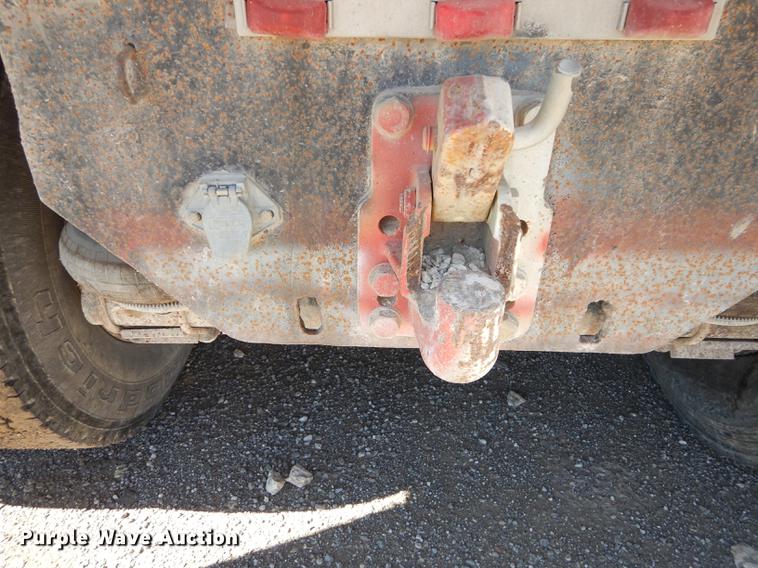 image for item J5662 1988 Freightliner FLC dump truck