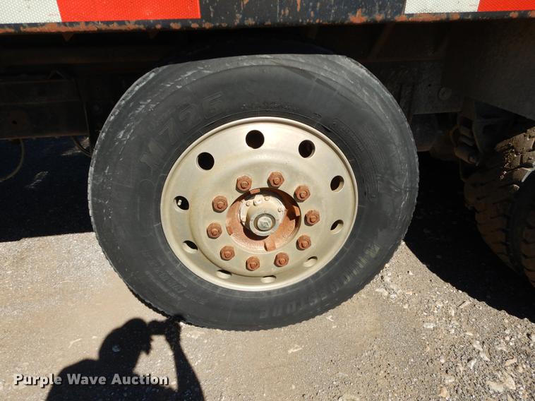 image for item J5662 1988 Freightliner FLC dump truck