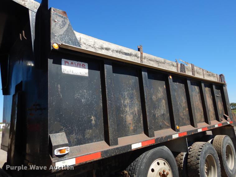 image for item J5662 1988 Freightliner FLC dump truck