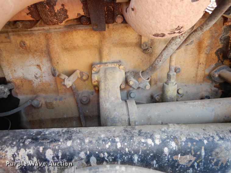 image for item J5662 1988 Freightliner FLC dump truck