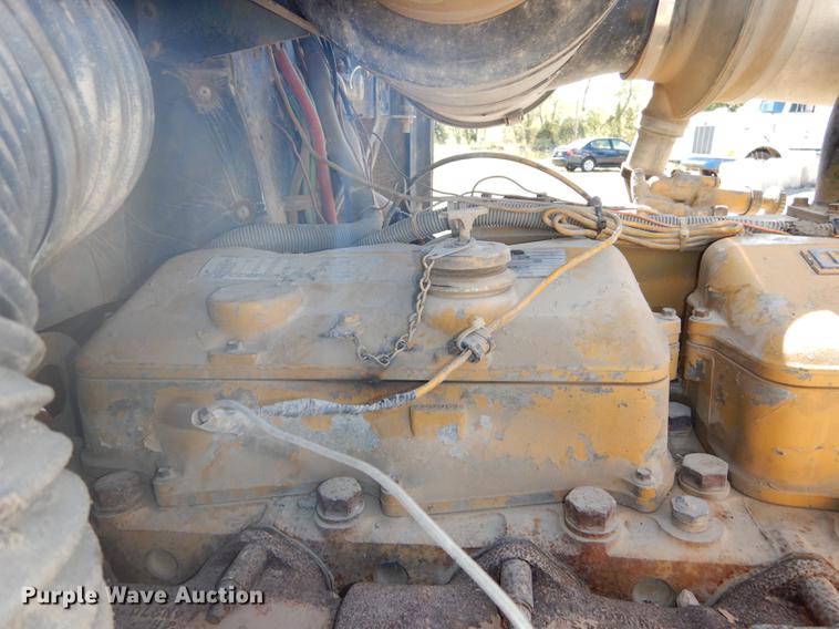 image for item J5662 1988 Freightliner FLC dump truck