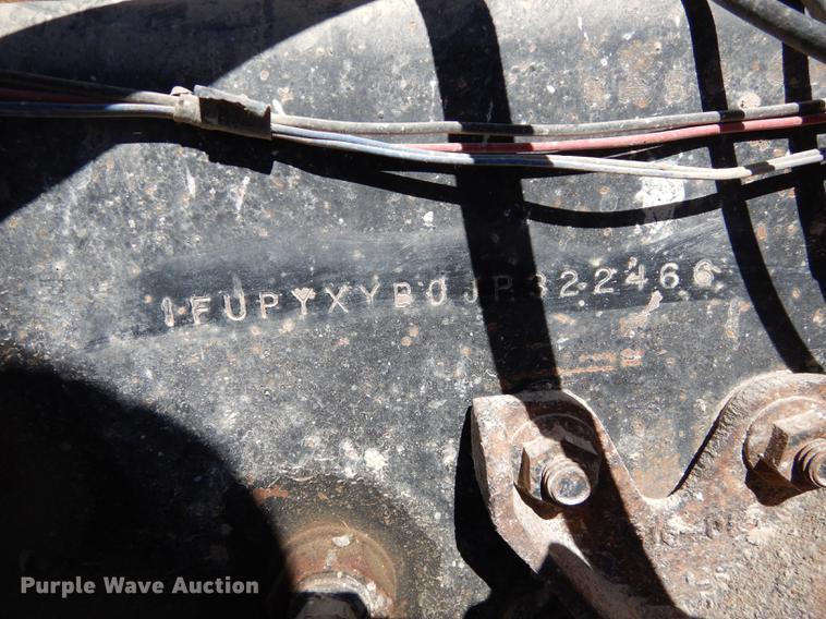 image for item J5662 1988 Freightliner FLC dump truck