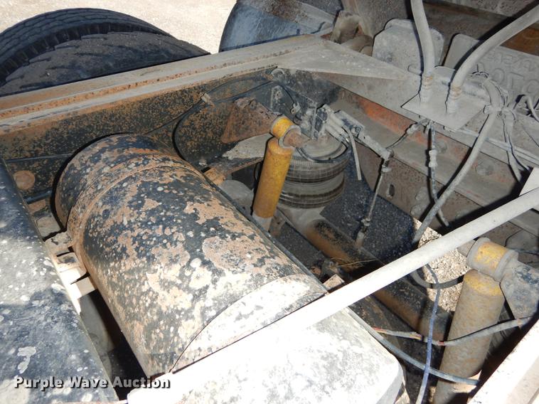 image for item J5662 1988 Freightliner FLC dump truck