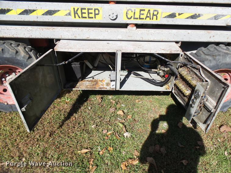 image for item K1763 1994 Sky Jack SJ7027 scissor lift