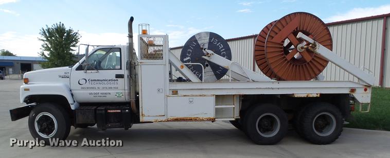 image for item L5636 1990 GMC TopKick reel truck