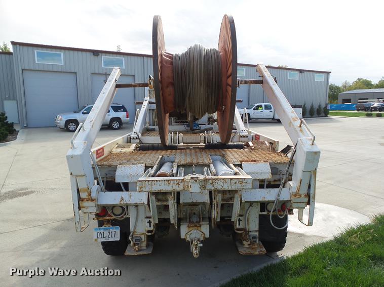 image for item L5636 1990 GMC TopKick reel truck