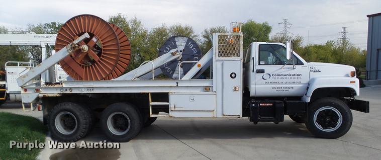image for item L5636 1990 GMC TopKick reel truck