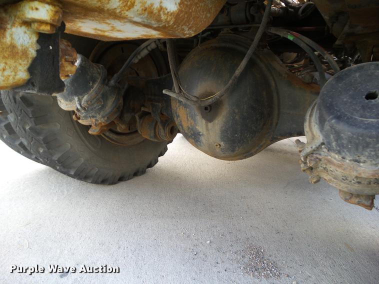 image for item L5636 1990 GMC TopKick reel truck