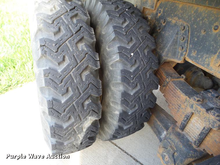 image for item L5636 1990 GMC TopKick reel truck