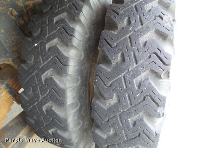 image for item L5636 1990 GMC TopKick reel truck