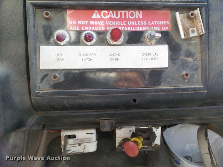 image for item L5636 1990 GMC TopKick reel truck