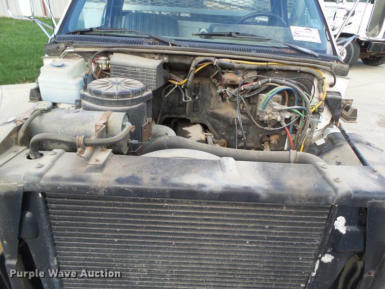 image for item L5636 1990 GMC TopKick reel truck