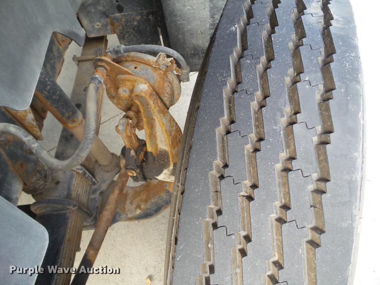 image for item L5636 1990 GMC TopKick reel truck