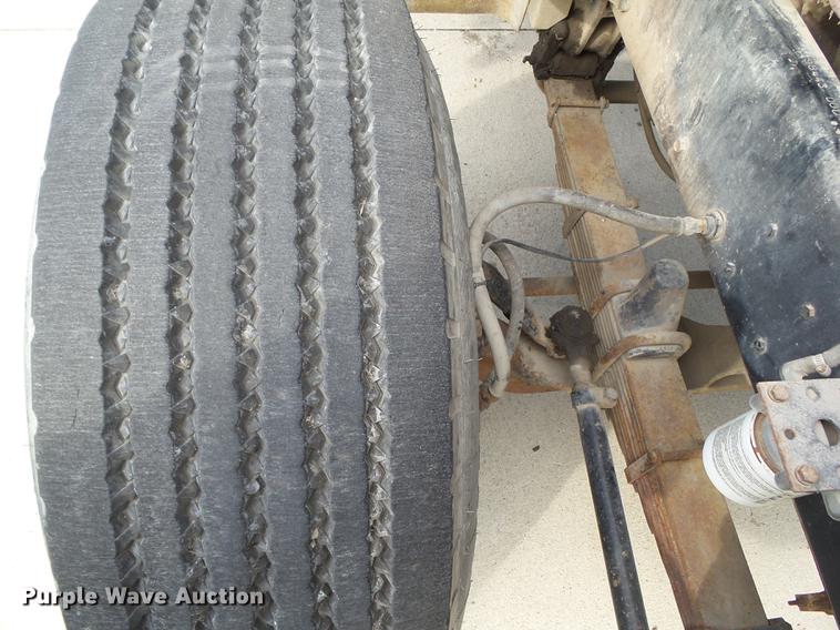 image for item L5637 1982 Kenworth C500 digger derrick truck