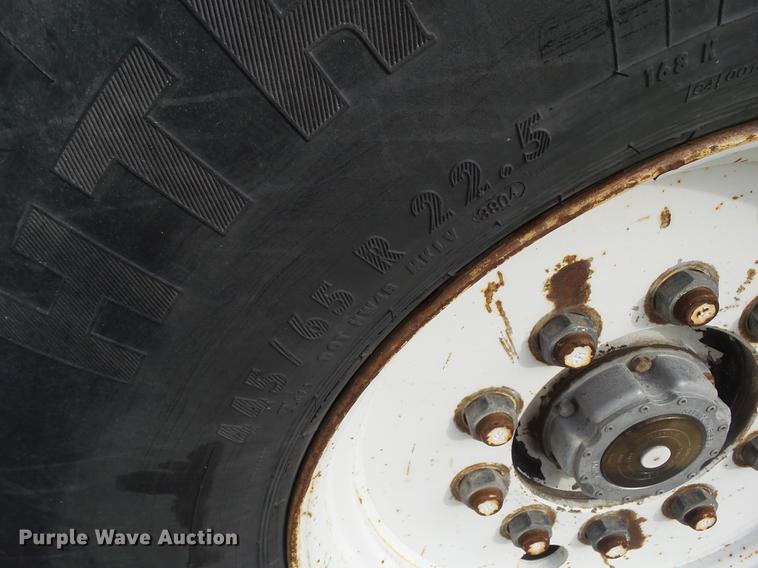 image for item L5637 1982 Kenworth C500 digger derrick truck