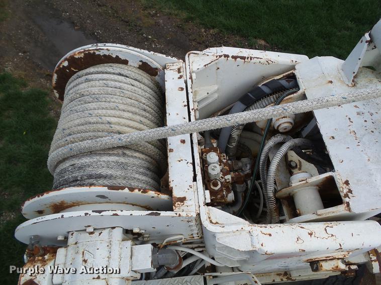 image for item L5637 1982 Kenworth C500 digger derrick truck