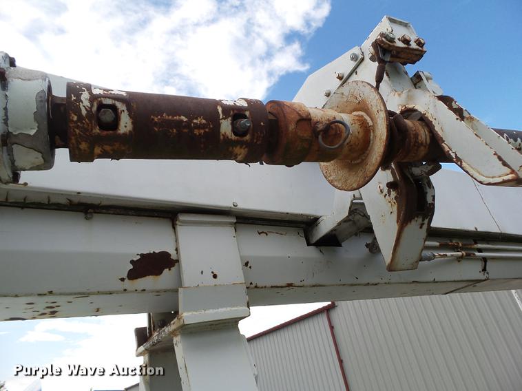 image for item L5637 1982 Kenworth C500 digger derrick truck