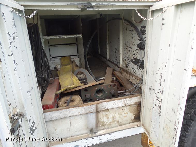 image for item L5637 1982 Kenworth C500 digger derrick truck