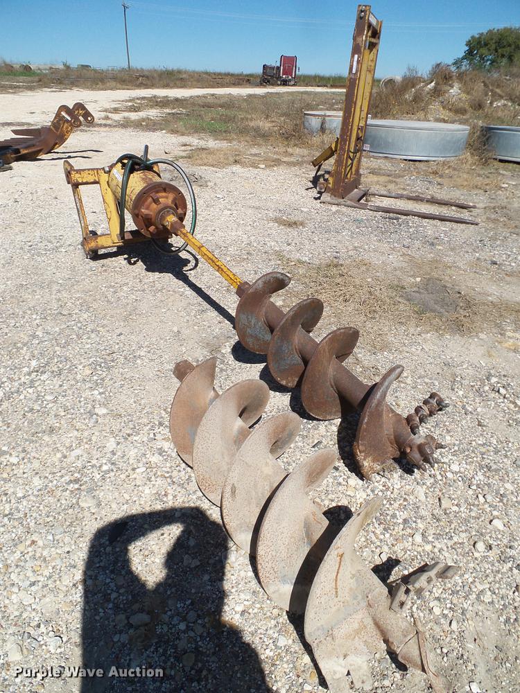 image for item AZ9390 Mcmillen post hole auger