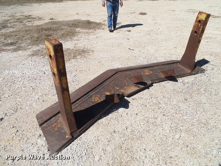image for item AZ9391 Holt root plow
