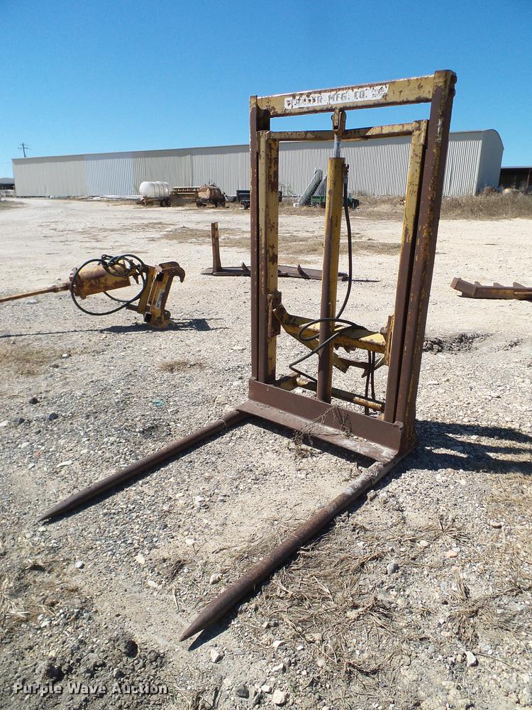 image for item AZ9393 Vermeer bale mover