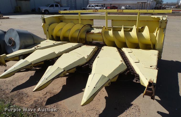 image for item BJ9936 John Deere forage head