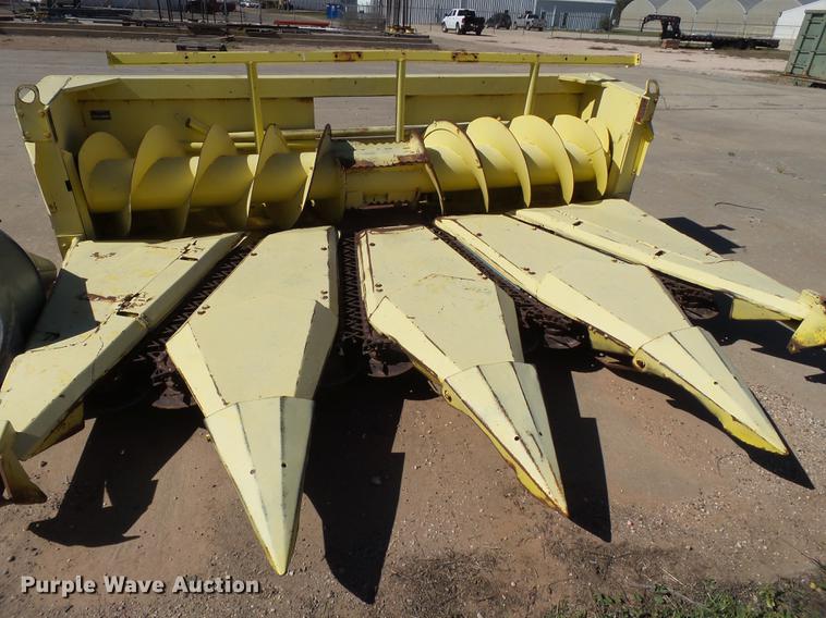 image for item BJ9936 John Deere forage head