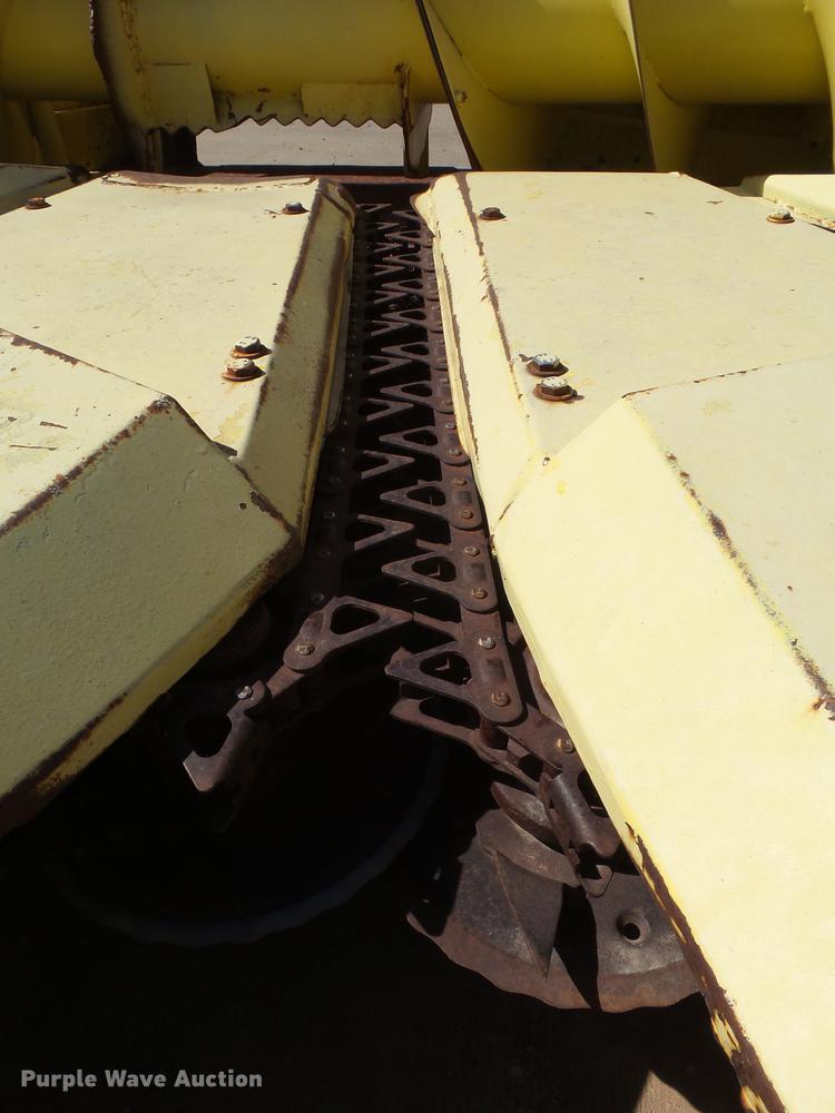 image for item BJ9936 John Deere forage head