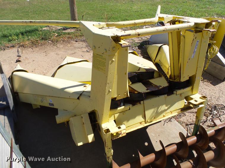 image for item BJ9937 John Deere forage head