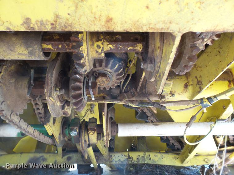 image for item BJ9937 John Deere forage head