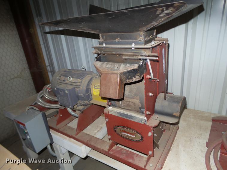 image for item BJ9938 Meadows Mills Inc. milling machine