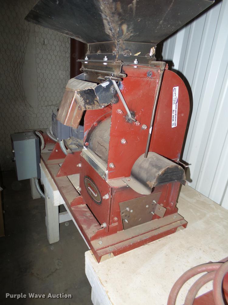 image for item BJ9938 Meadows Mills Inc. milling machine