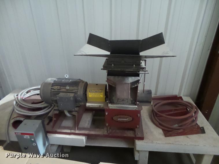 image for item BJ9938 Meadows Mills Inc. milling machine