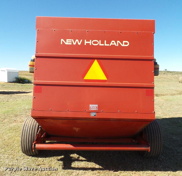 image for item BJ9942 1989 New Holland 855 round baler