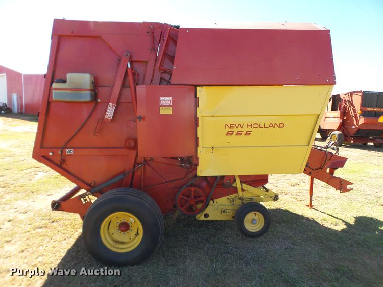 image for item BJ9942 1989 New Holland 855 round baler