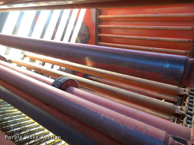 image for item BJ9942 1989 New Holland 855 round baler