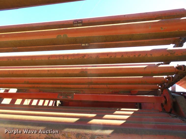 image for item BJ9942 1989 New Holland 855 round baler