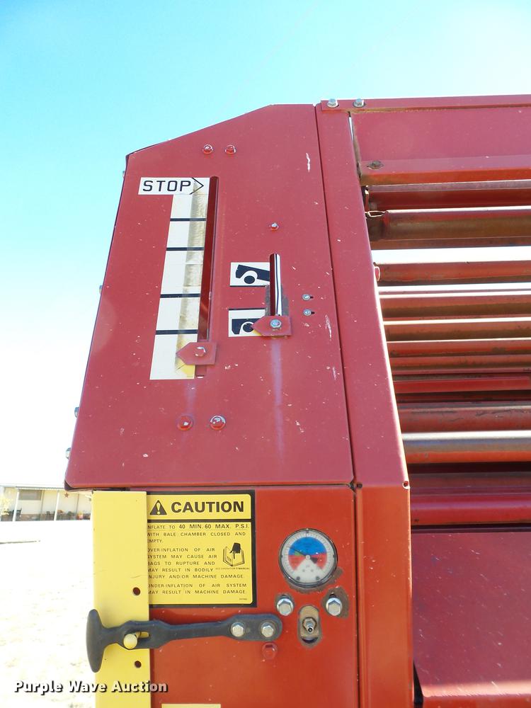 image for item BJ9942 1989 New Holland 855 round baler