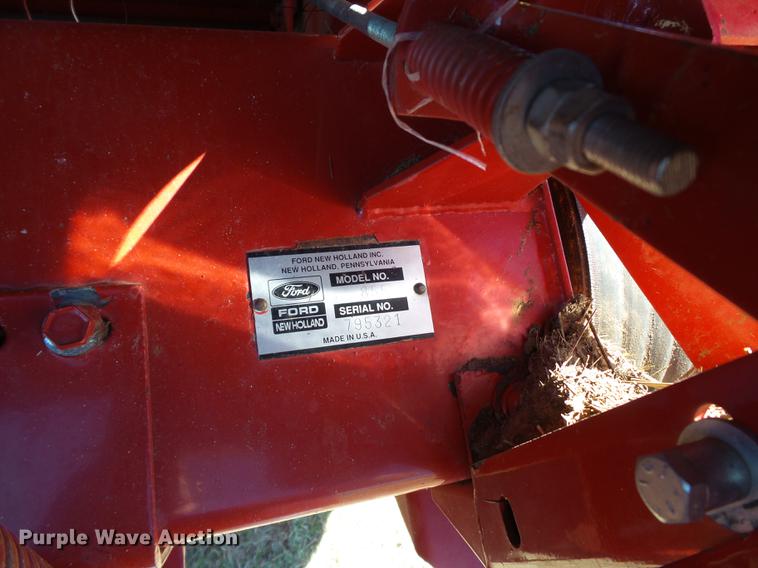 image for item BJ9942 1989 New Holland 855 round baler