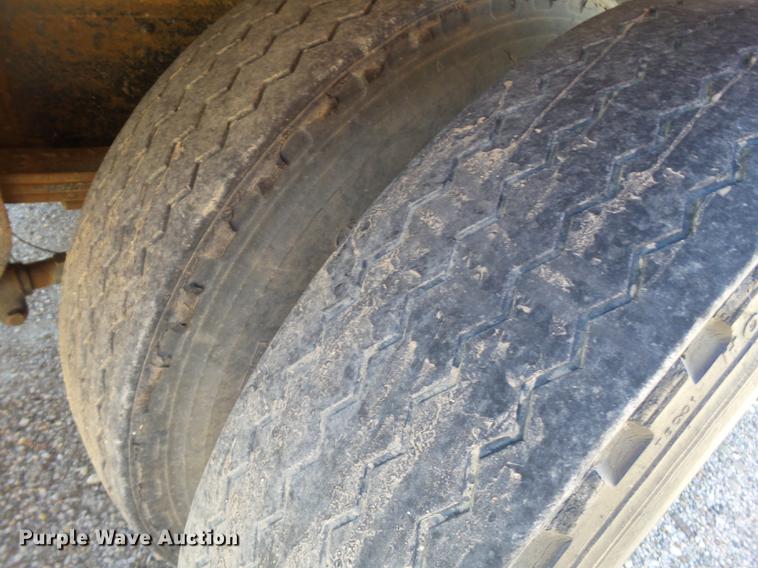 image for item BJ9955 1969 Chevrolet C60 grain truck