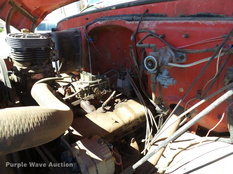 image for item BJ9955 1969 Chevrolet C60 grain truck