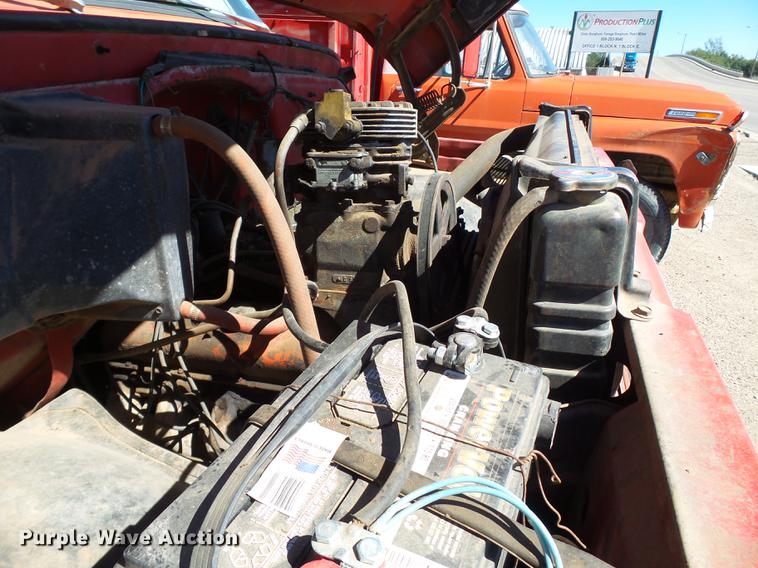 image for item BJ9955 1969 Chevrolet C60 grain truck