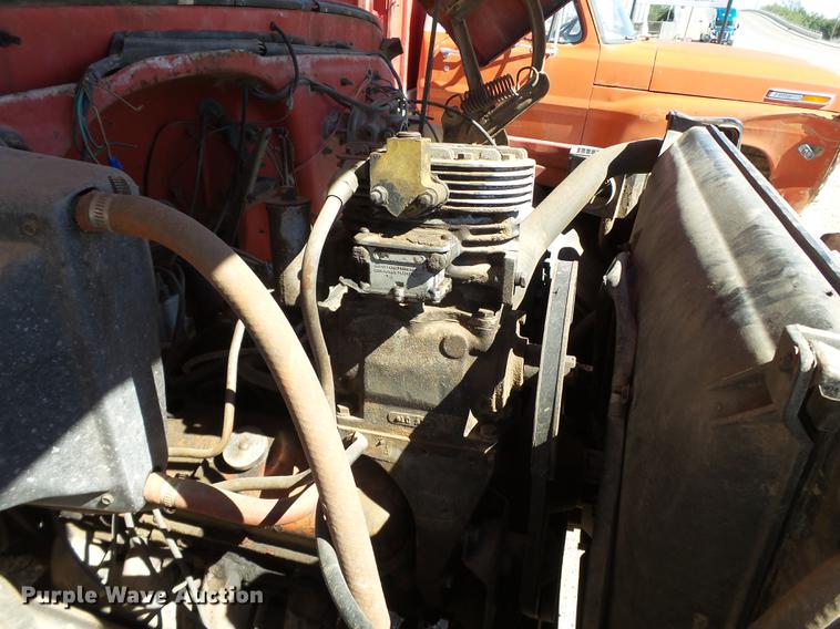 image for item BJ9955 1969 Chevrolet C60 grain truck