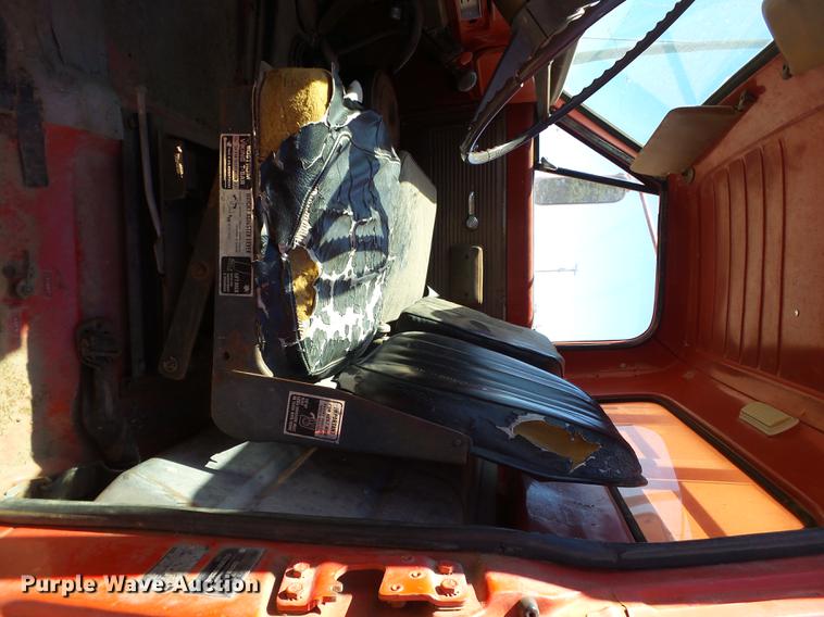 image for item BJ9955 1969 Chevrolet C60 grain truck