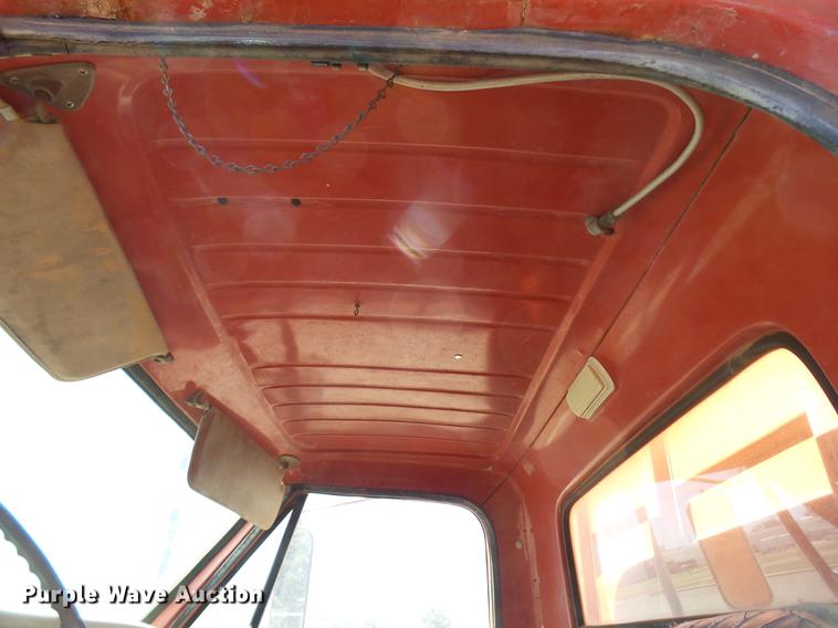 image for item BJ9955 1969 Chevrolet C60 grain truck